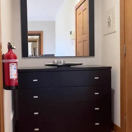 Apartamento By The Sea V - Panoramic Pool Retreat Funchal (Madeira)